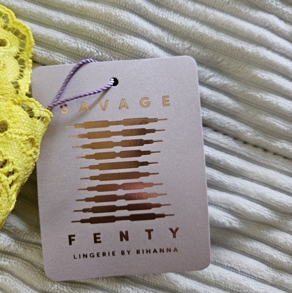Savage X Fenty Yellow Lace Bralette Size Small NWT - Picture 5 of 10